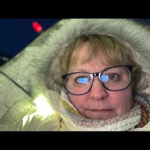 Meet your Posher, Leslie